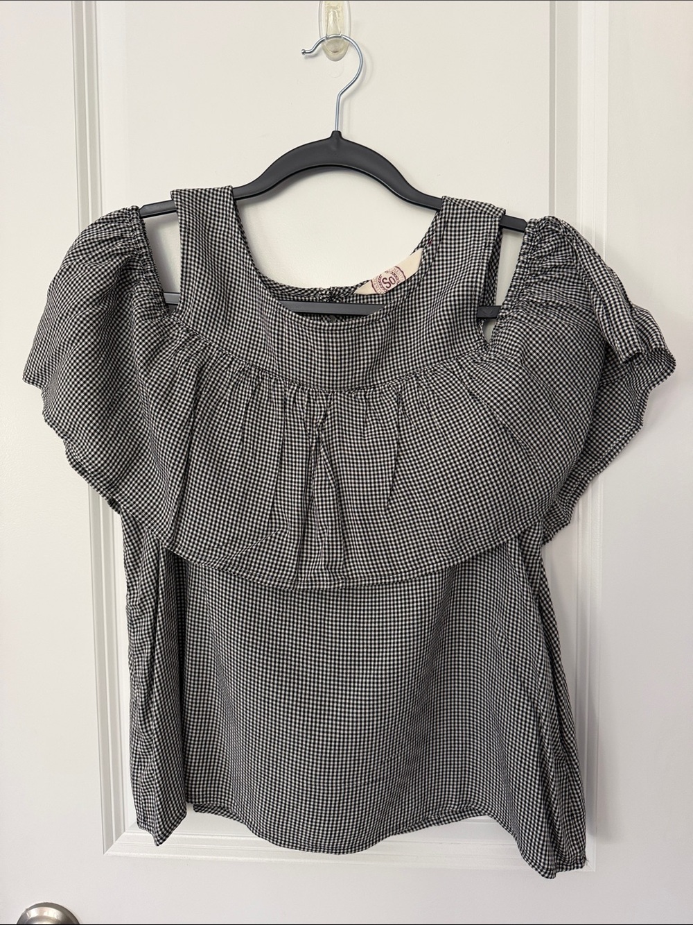 SO Black & White Gingham Ruffle Cold-Shoulder Top